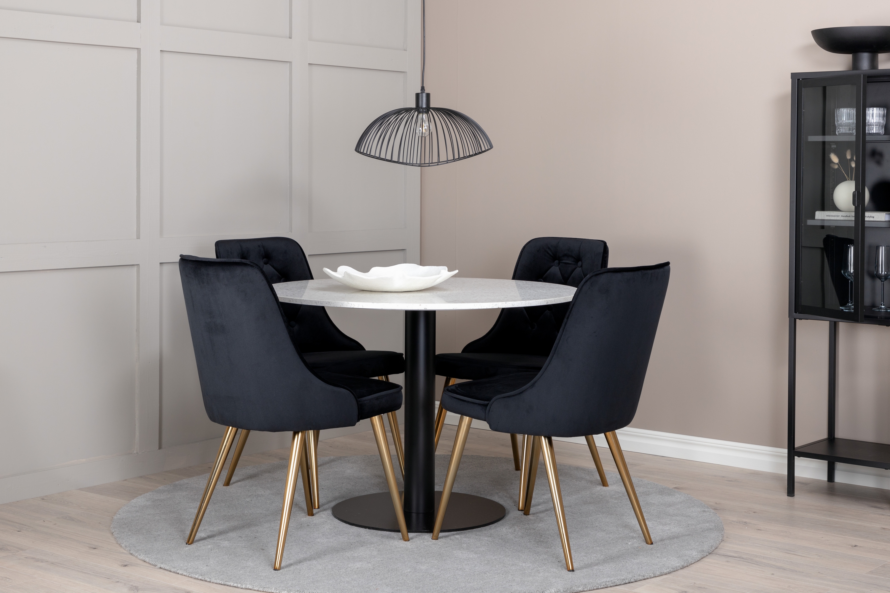 Matgrupp Rund Chantor 106 cm 4 st Luisa Matstolar