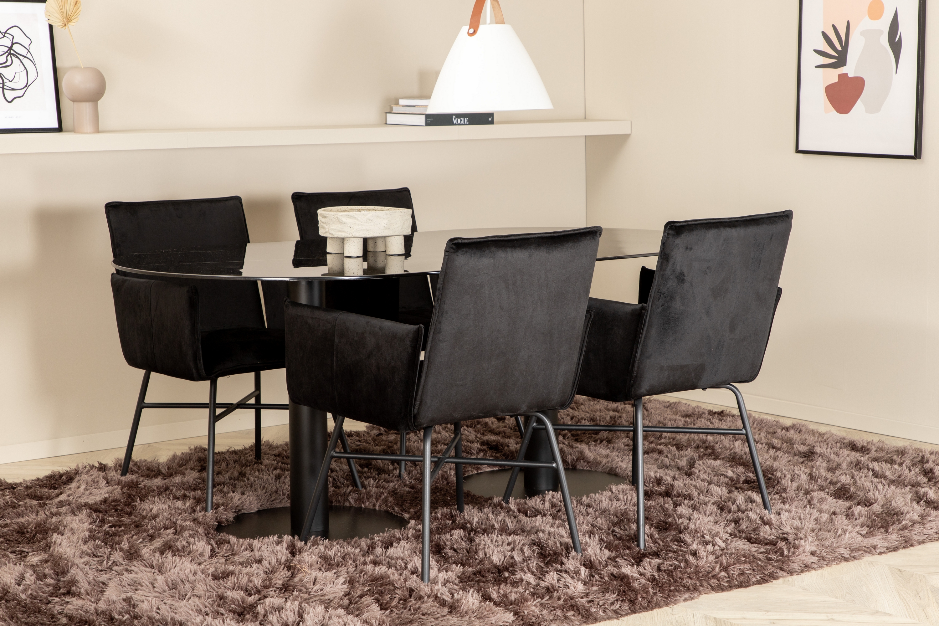 Matgrupp Pilis 180 cm Oval inkl 4 Pipaon Stolar Svart