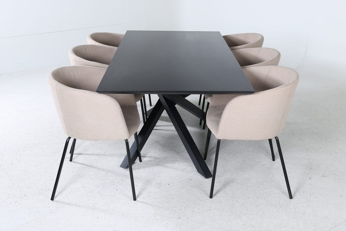Piazza Matbord 190 cm med 6 Berit Karmstol med Armst&ouml;d -
