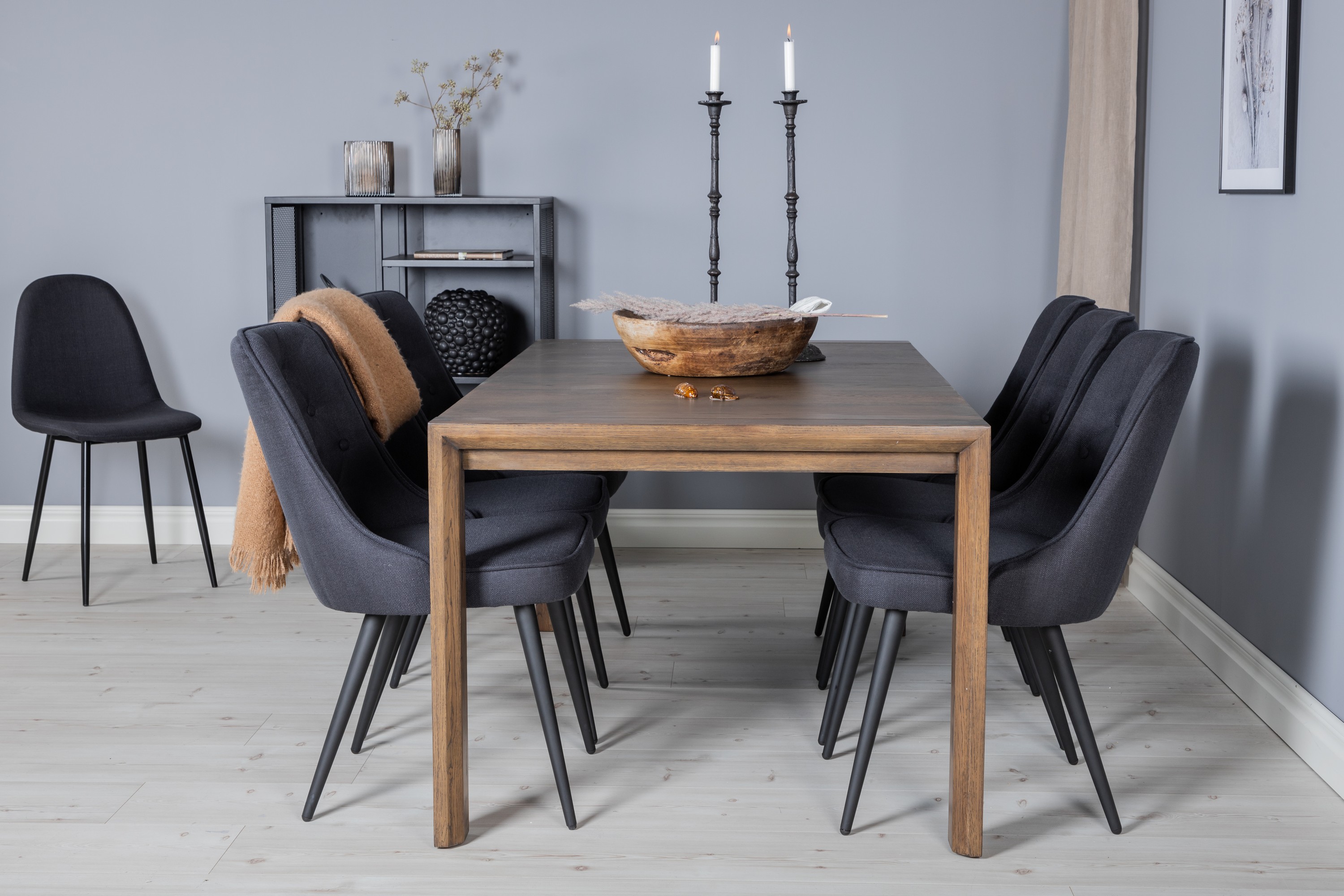 Slider Matgrupp Förlängningsbar 170 cm Rektangulär med 6 Velvet Deluxe stolar Svart