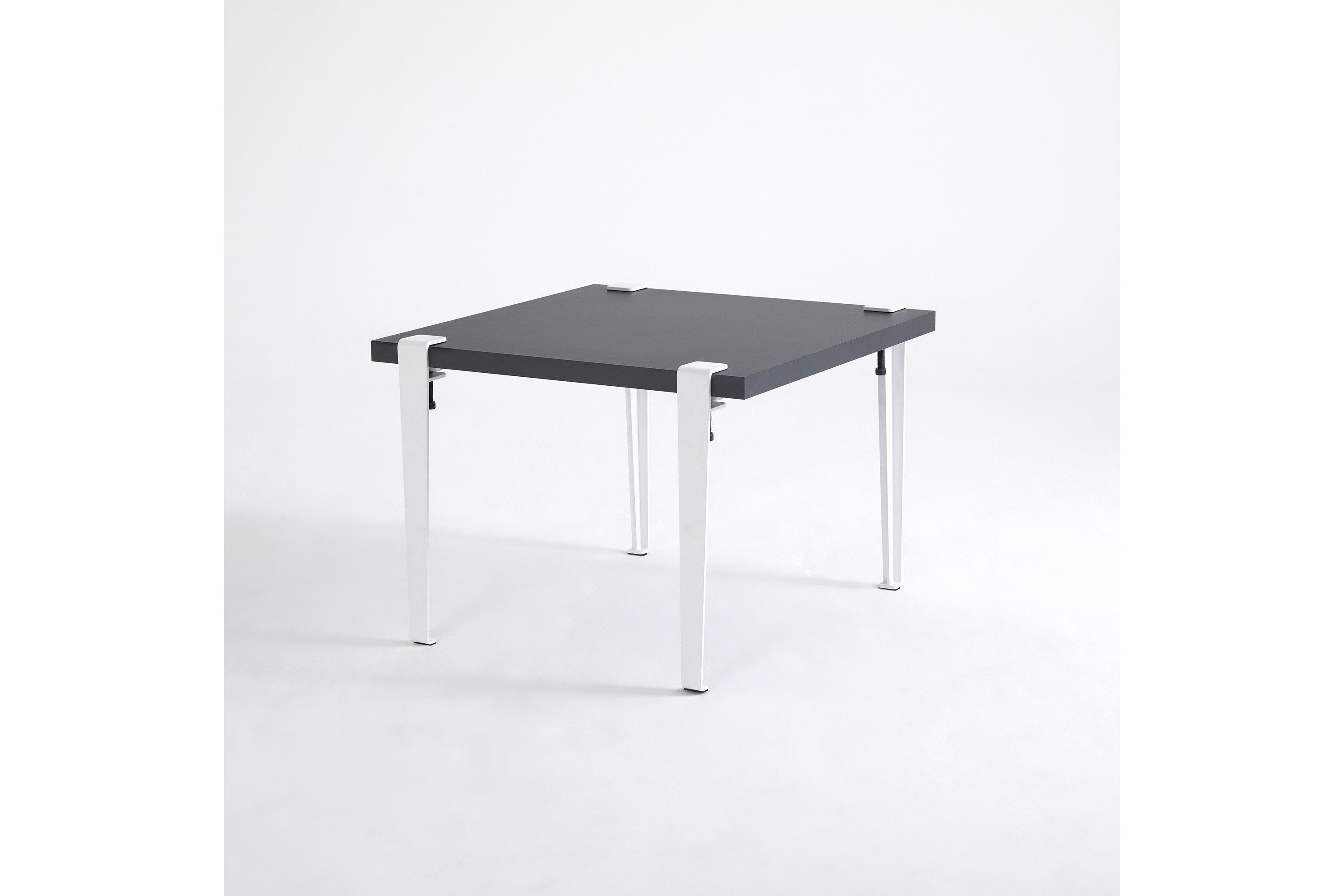 Soffbord Halicheron 60x60 cm Svart/Vit Hanah Home