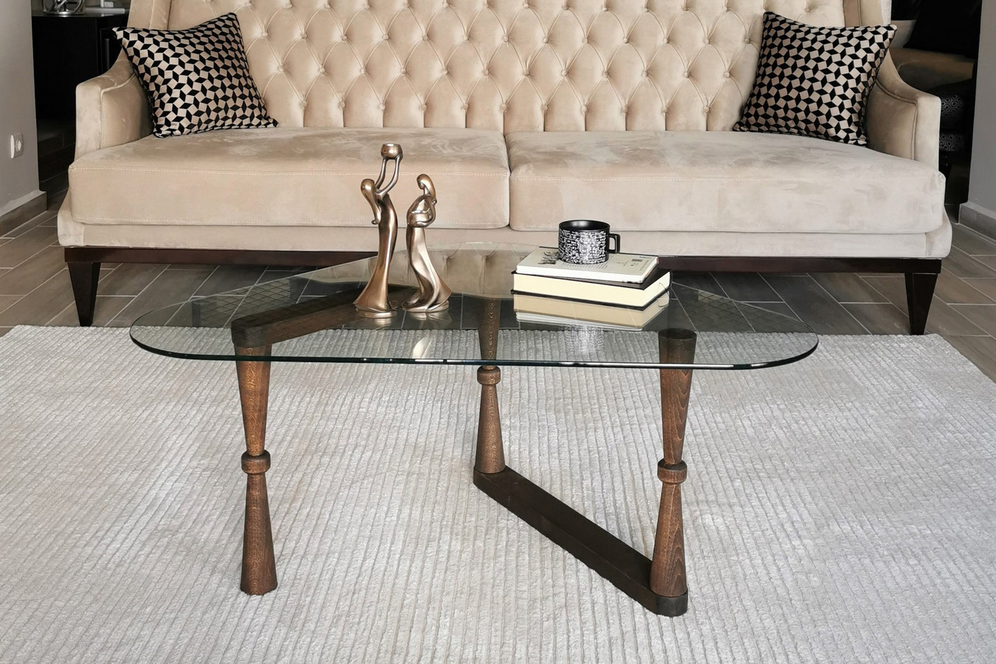 soffbord vallsbo 96 cm trekantig - valnötsbrun