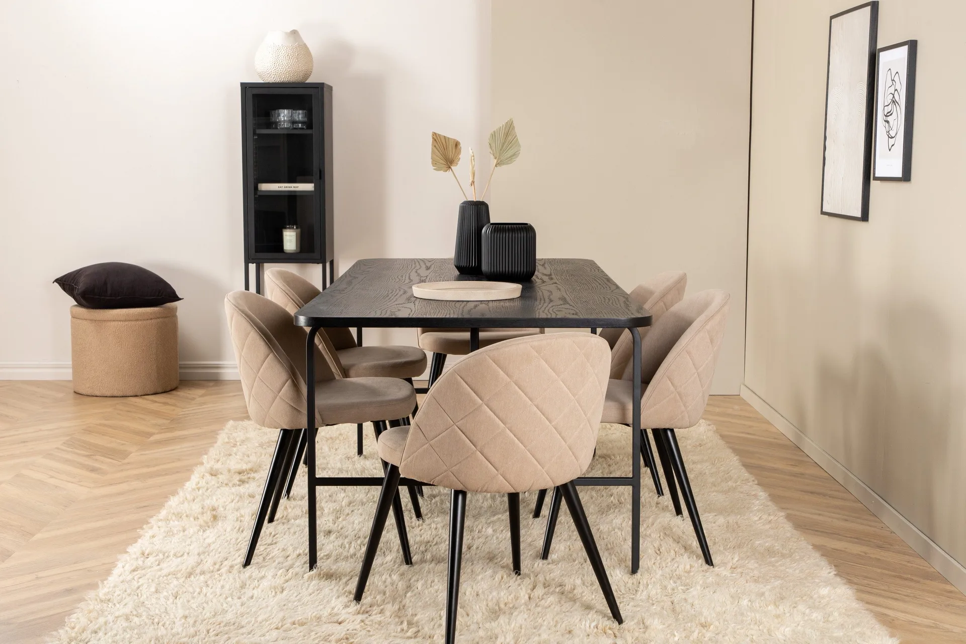 Uno Matgrupp 200 cm Rektangul&auml;r med 6 Velvet stolar - Beige
