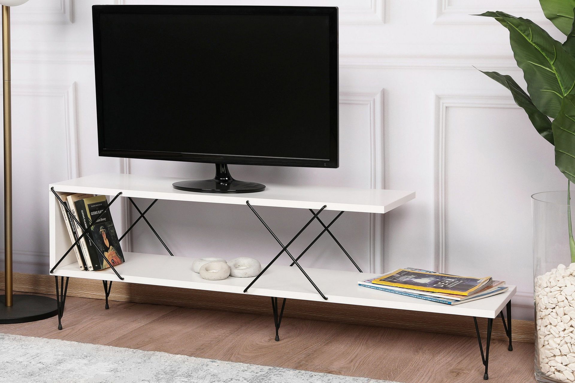 Jaennis Tv-bänk 120 cm -