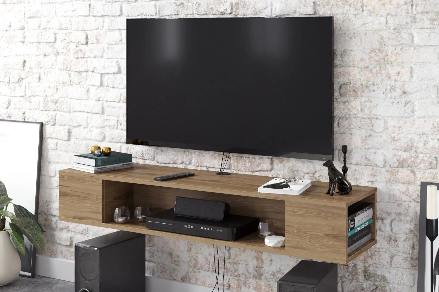 Skuteryd TV-b&auml;nk 135 cm - Brun