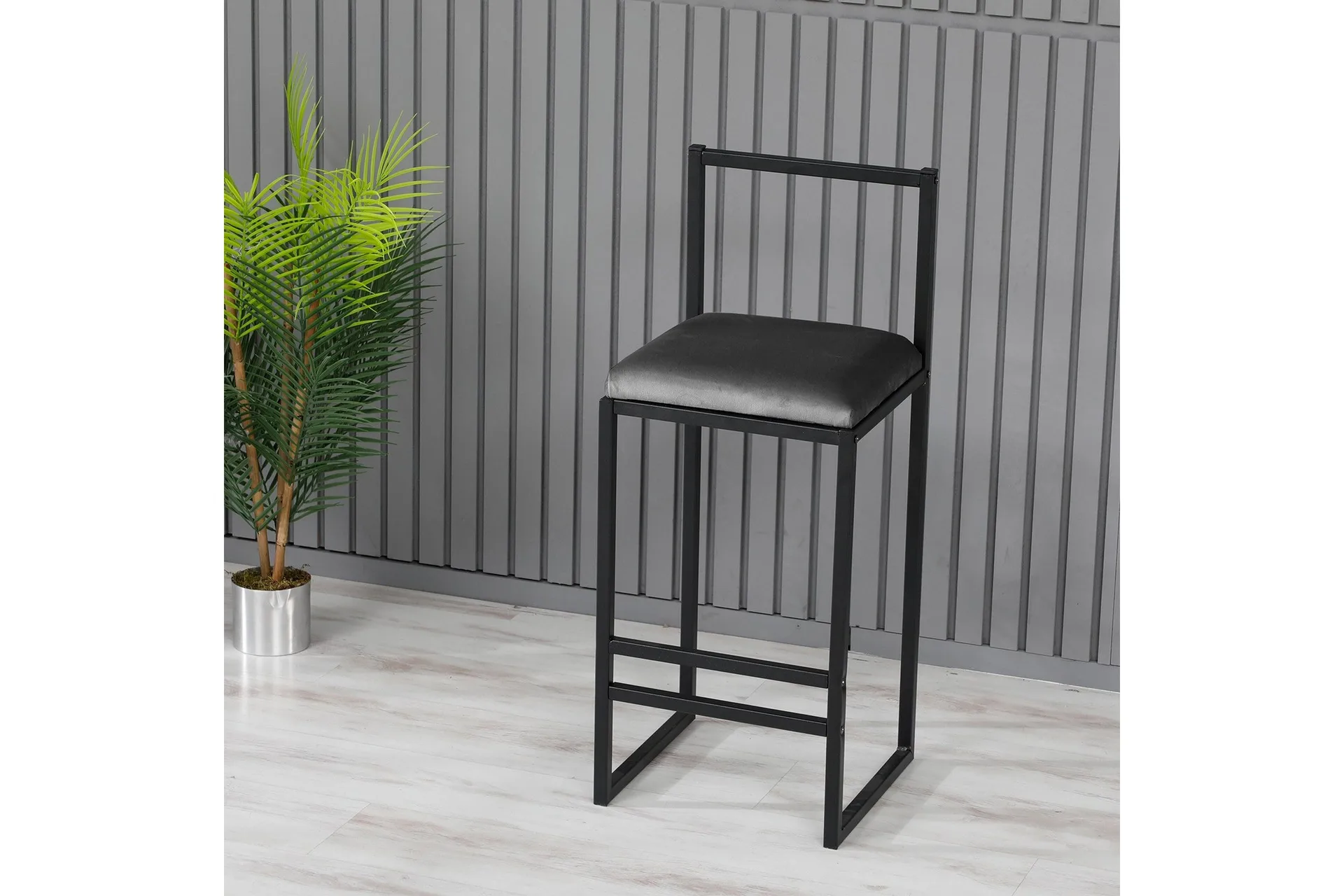 Bitanya Barstol - M&ouml;rkgr&aring;