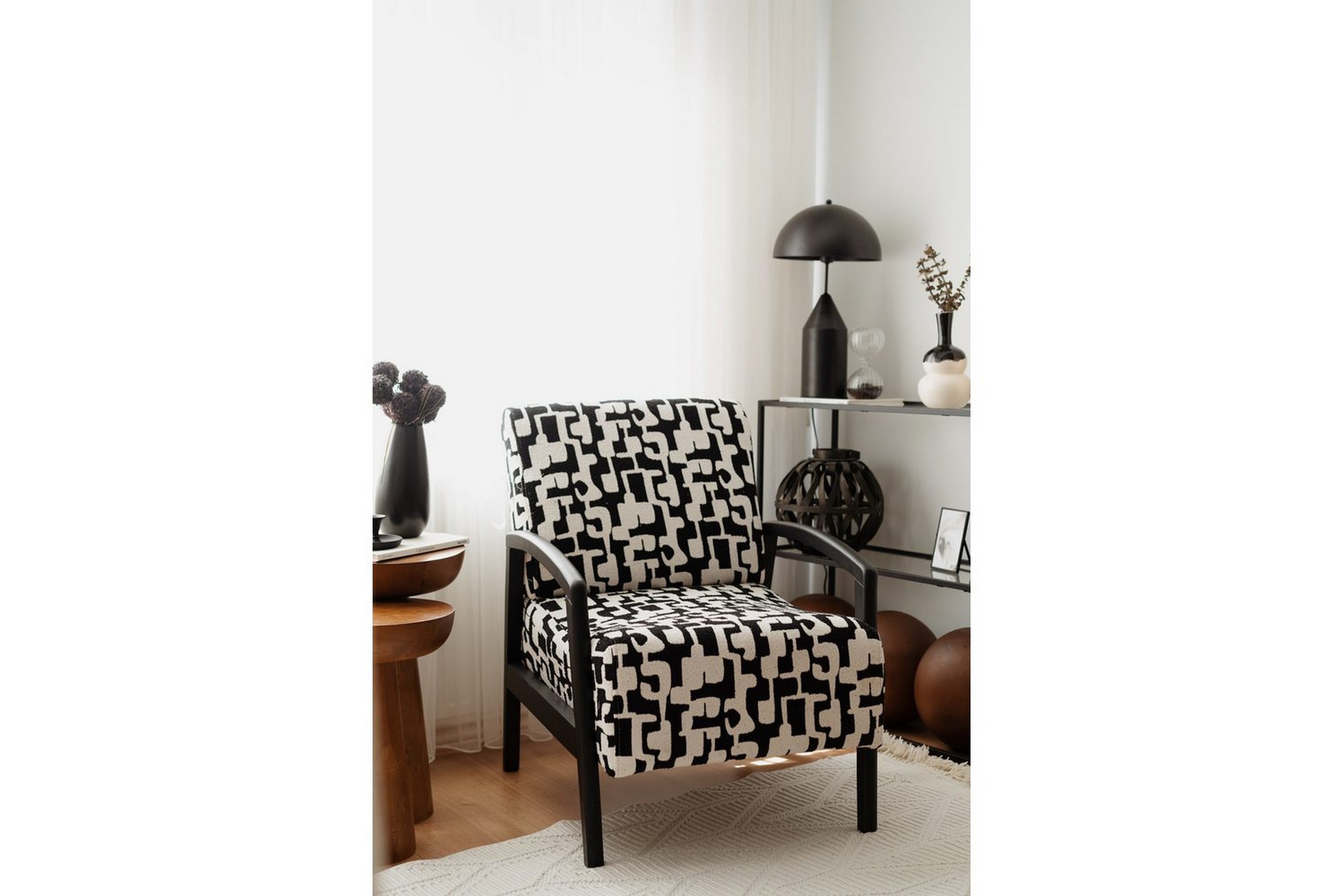 illen öronlappsfåtölj - svart/vit