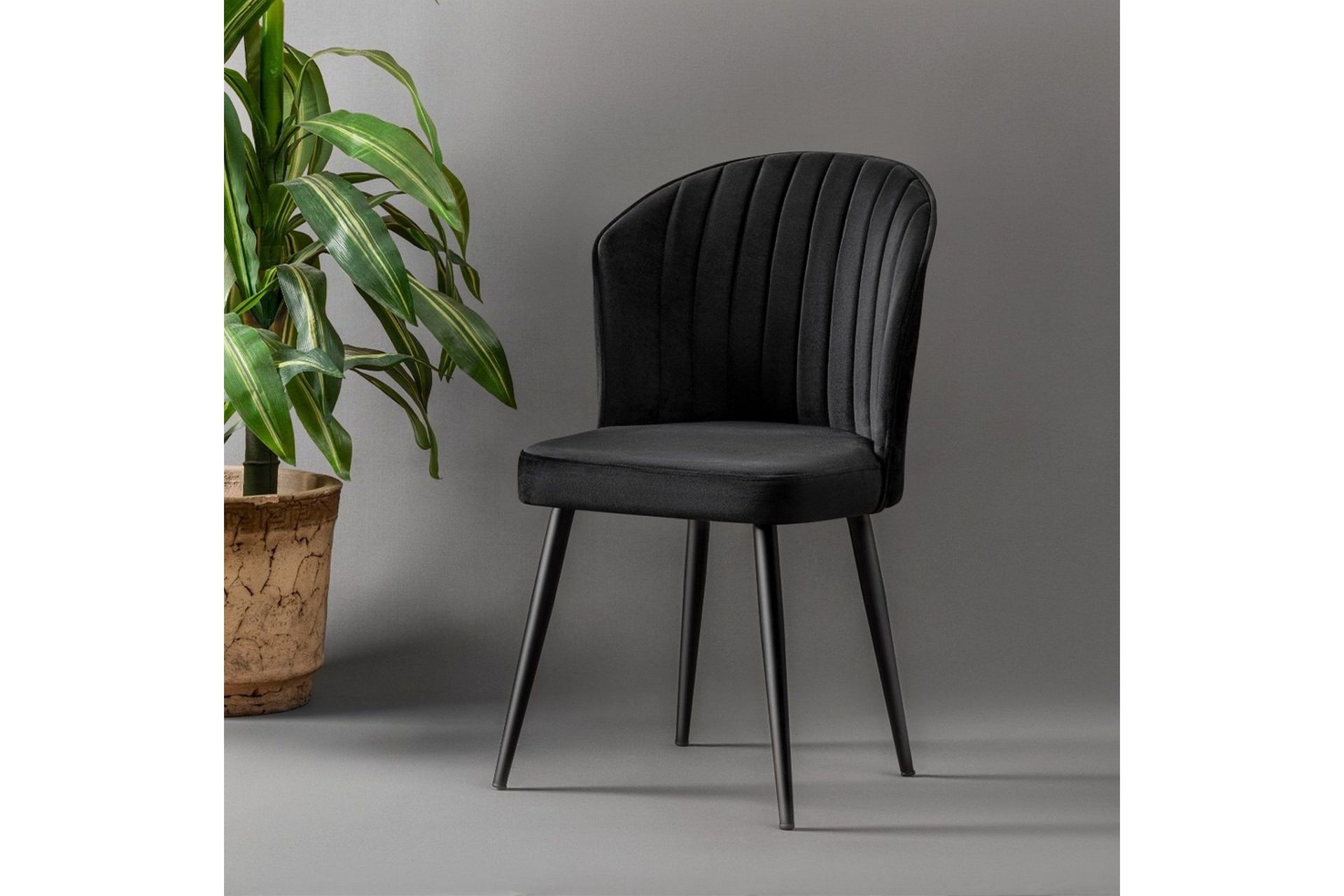 rubi matstol - svart