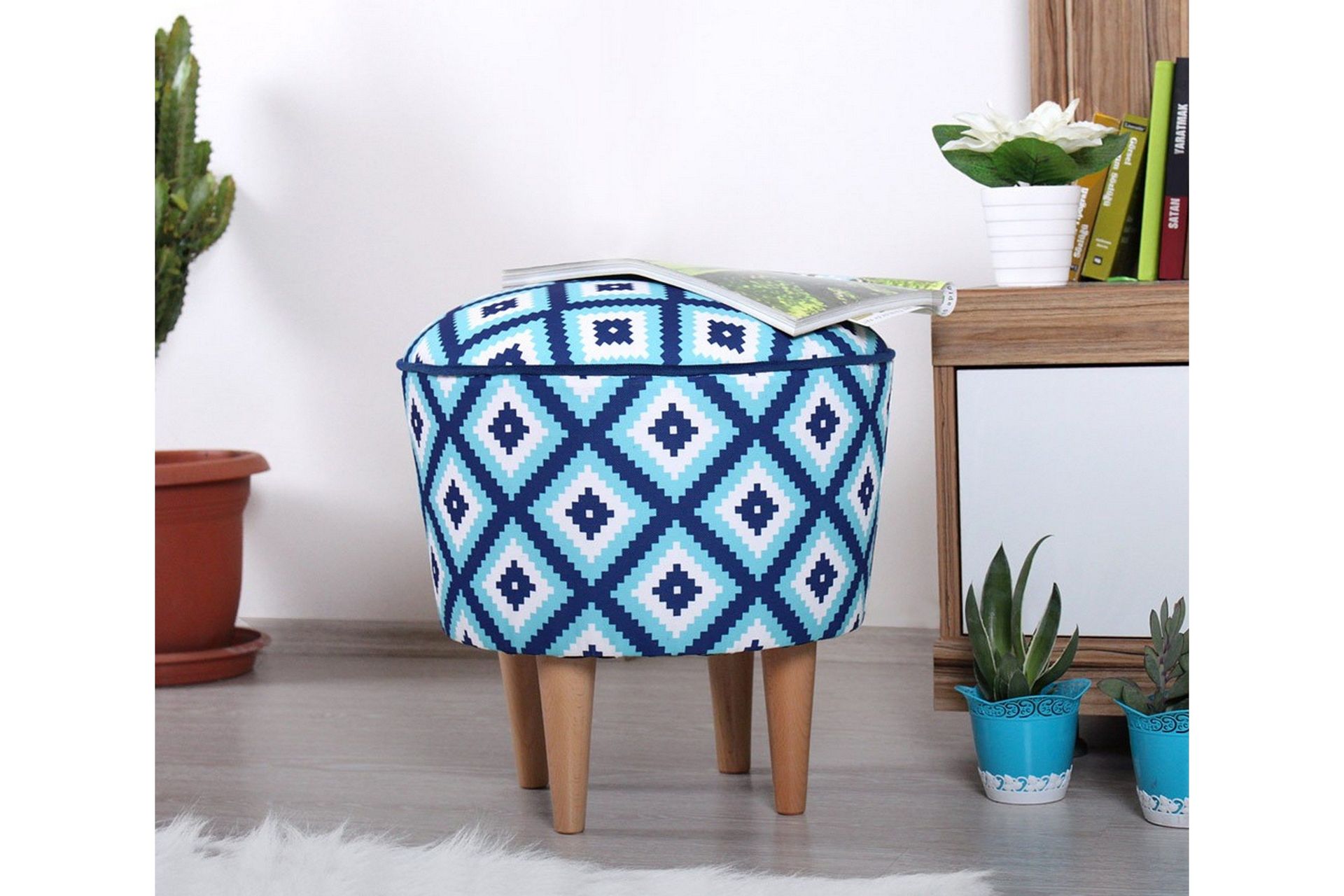 Debesis Sittpuff 42 cm - Ljusbl&aring;