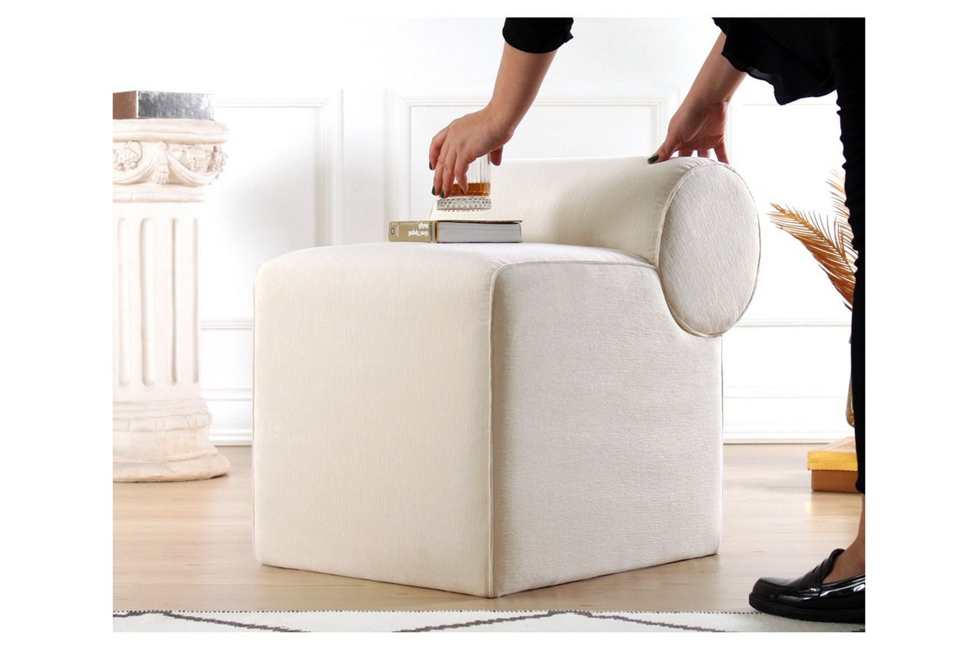 linburg sittpuff 45 cm - cream