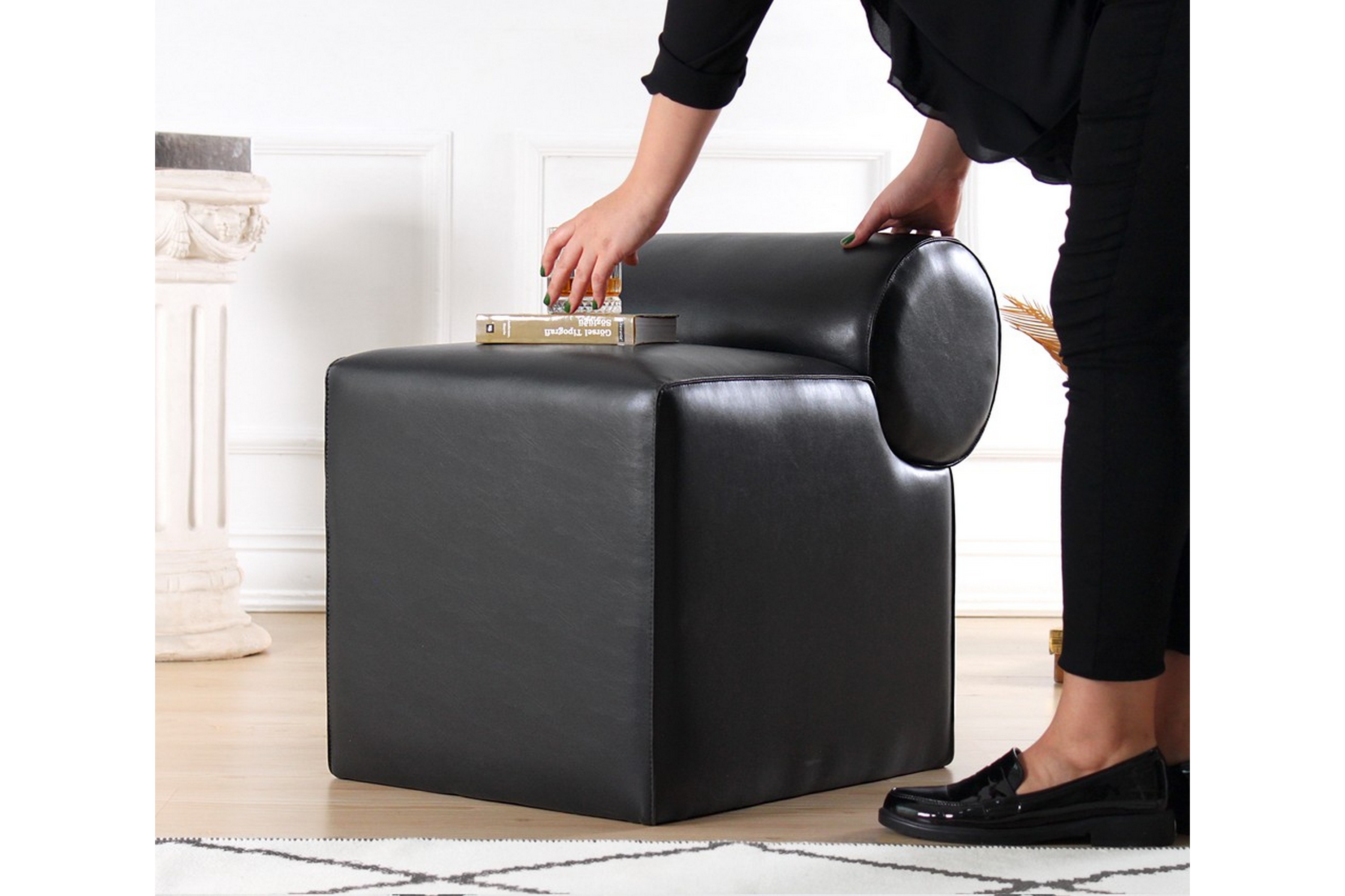 Sittpuff Nahar 45 cm Svart