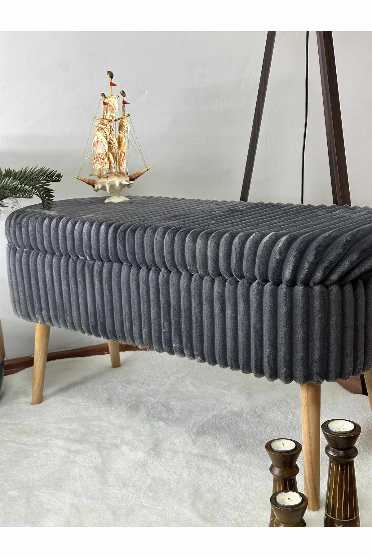 Armenia Sittpuff -