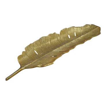 Kelvik Dekorationsskål Blad i aluminium - guld - Servering & matlagning - Bricka & fat - Uppläggningsfat
