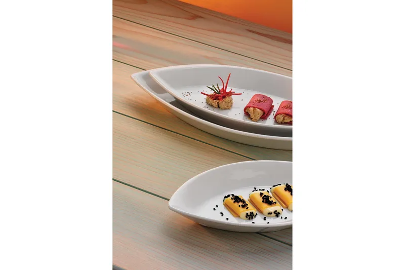 Uppläggningsfat - Vit - Servering & matlagning - Bricka & fat - Uppläggningsfat