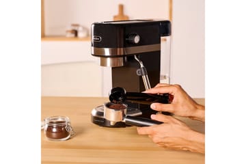 Espressomaskin Solac Taste Slim - Svart - Servering & matlagning - Köksmaskin - Kaffemaskin & kaffetillbehör - Espressomaskiner