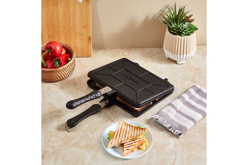 Handhållen smörgåsgrill Ironfell Svart - Svart - Servering & matlagning - Köksmaskin - Värma & koka - Klämgrill & smörgåsgrill