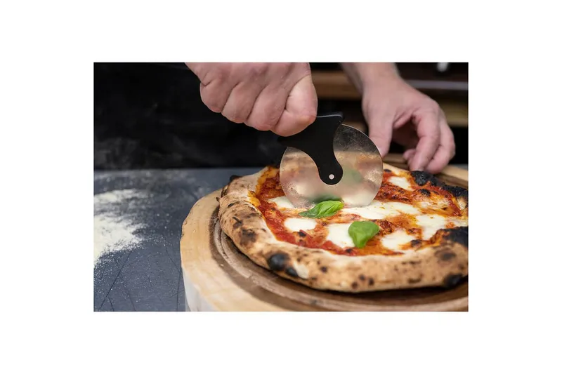 Pizzaskärare Mustang - Silver - Servering & matlagning - Köksredskap & kökstillbehör - Kökskniv