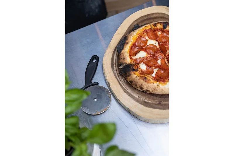 Pizzaskärare Mustang - Silver - Servering & matlagning - Köksredskap & kökstillbehör - Kökskniv