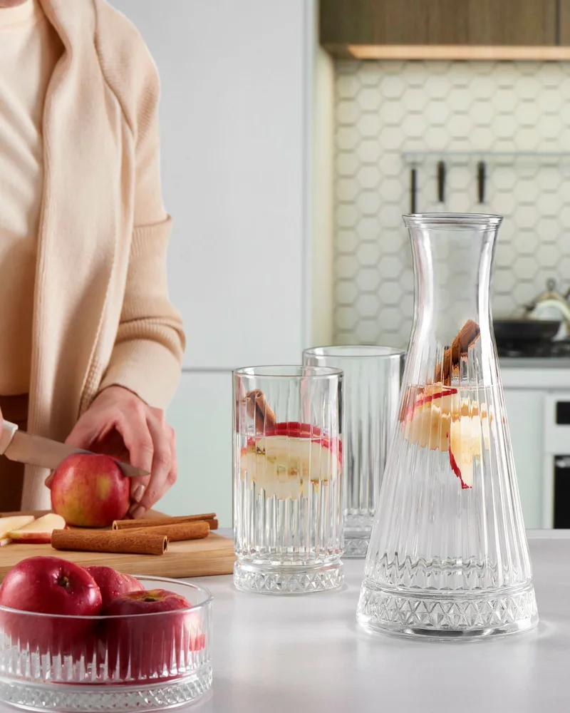 Lumor Glasflaska 12x12x29 cm - Transparent - Servering & matlagning - Karaff & tillbringare - Vattenkaraff