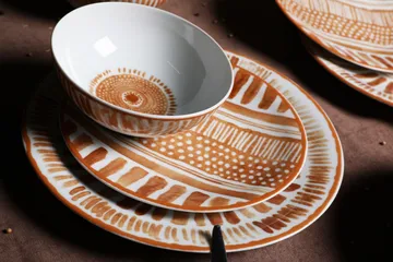 Masar Servis - Brun/Vit - Servering & matlagning - Porslin - Porslin servis