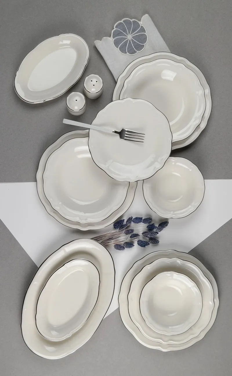 Platin Middagsservis (53 delar) 53x33x36 cm - Vit och silver - Servering & matlagning - Tallrikar & skålar - Tallrikar set