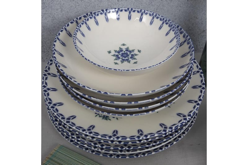 Subatan Tallriksset 24 Delar - Porslin/Vit - Servering & matlagning - Tallrikar & skålar - Tallrikar set