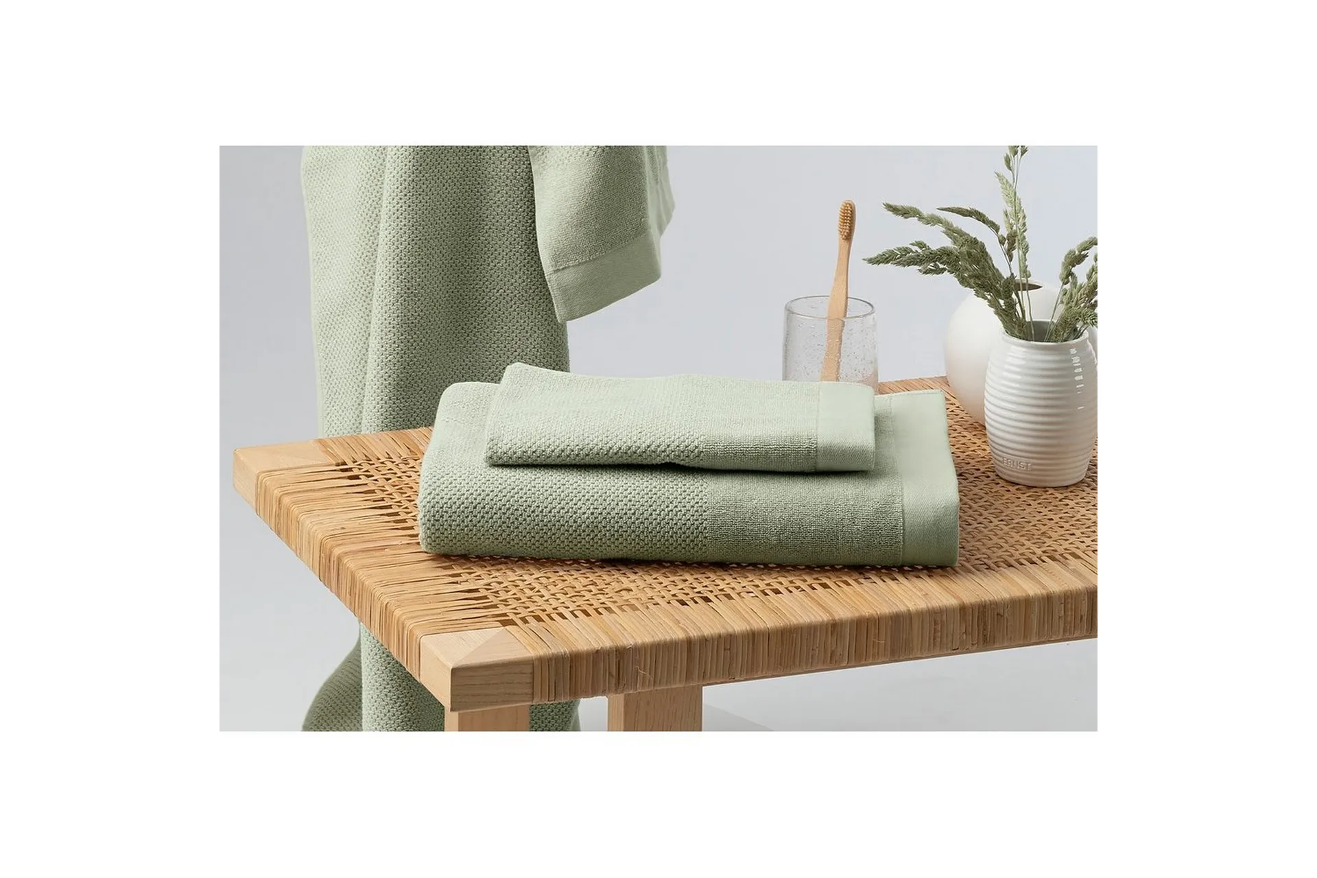 Alternativ bild 0 för Borganäs Handduk 90x150 cm Enzo (Grön)