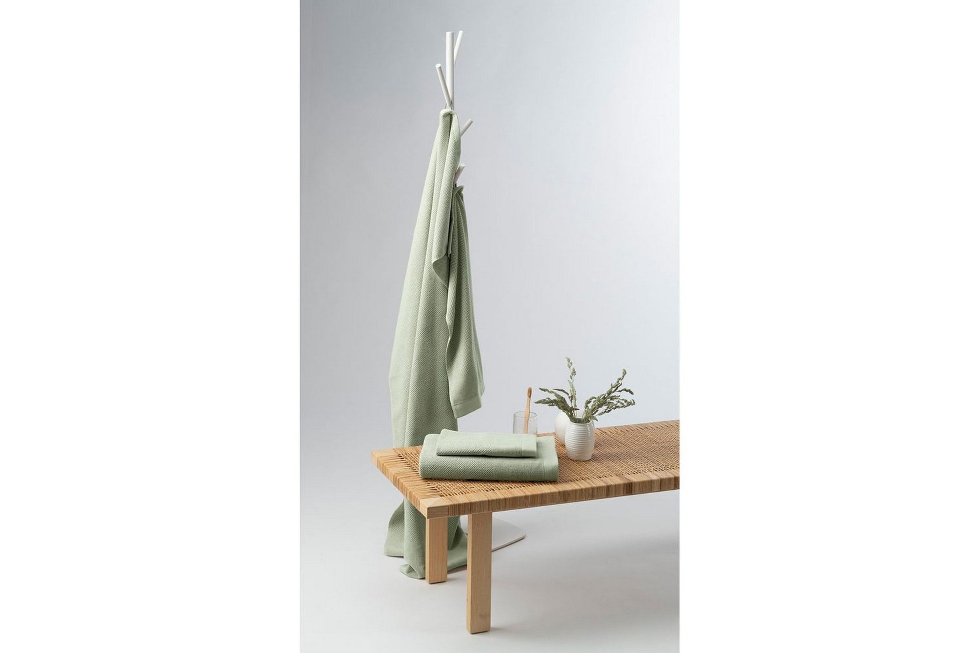 Alternativ bild 1 för Borganäs Handduk 90x150 cm Enzo (Grön)