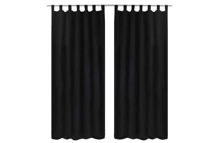 2-pack gardiner med öglor i svart microsatin 140x175 cm - Mörkläggningsgardiner