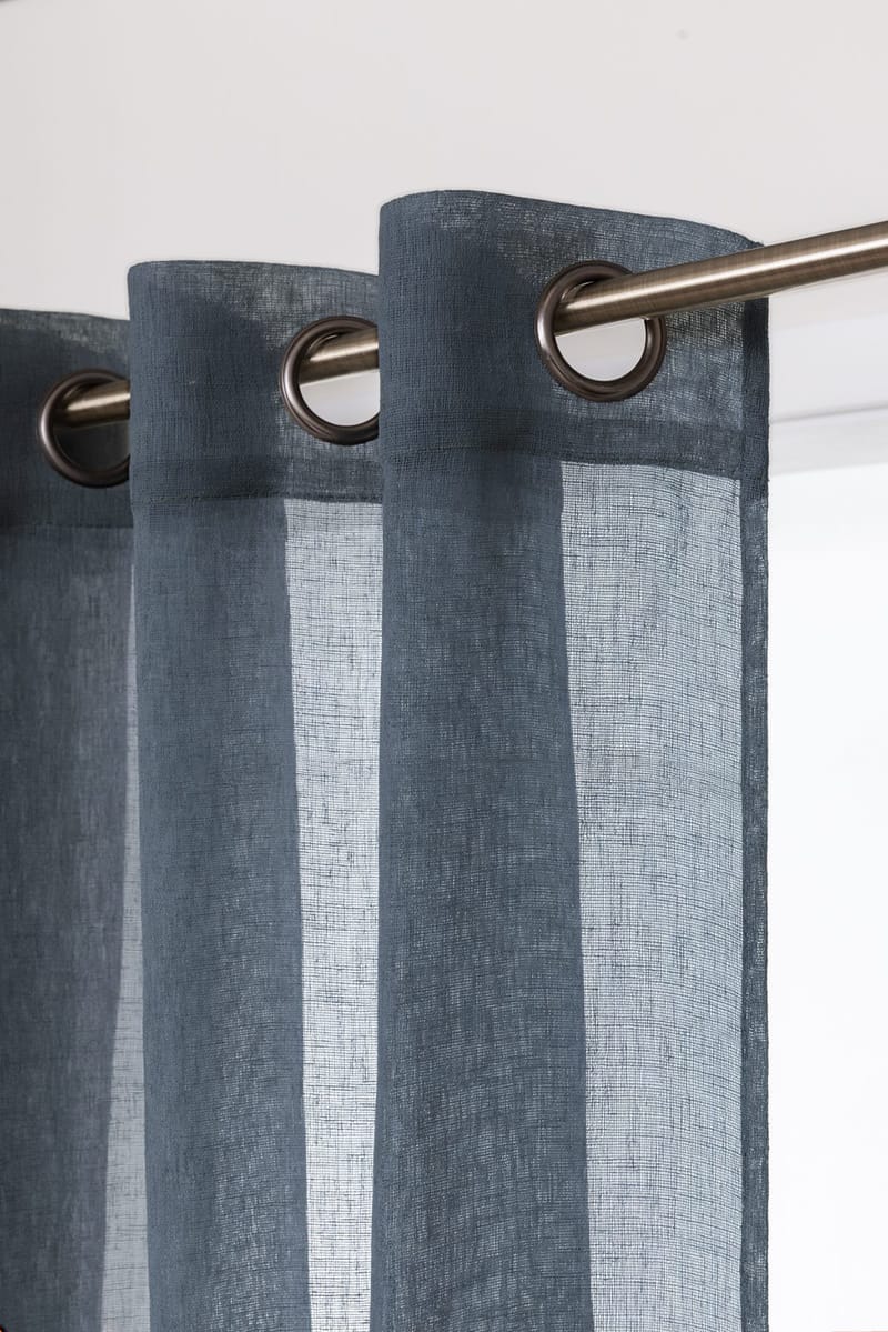 Gardin Felicia 140x240 cm - Indigoblå - Textil & mattor - Gardiner - Gardinlängder - Öljettgardiner