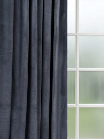 Gardin Saga 140x240 cm - Indigo Blue - Textil & mattor - Gardiner - Gardinlängder - Öljettgardiner
