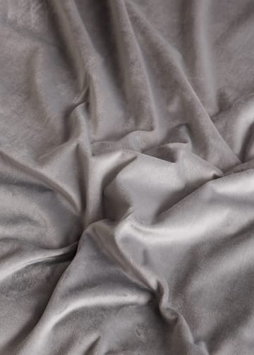 Gardin Saga 140x240 cm - Silver - Textil & mattor - Gardiner - Gardinlängder - Öljettgardiner
