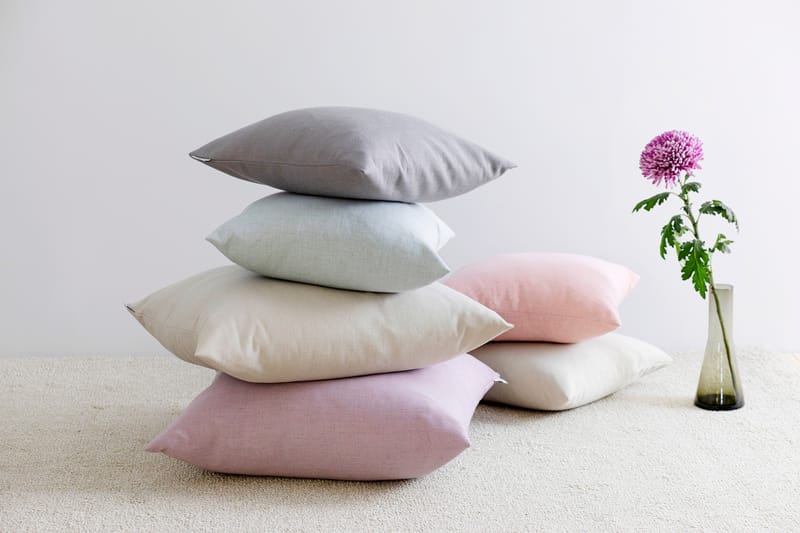 Kudde Elsa 45x45 cm - Lila - Textil & mattor - Kudde & kuddfodral - Prydnadskudde & soffkudde