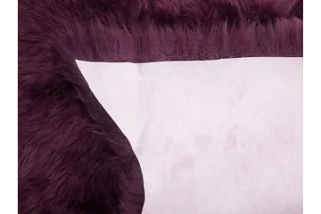 Uluru Fårskinn 65x110 cm - Lila - Textil & mattor - Matta - Fäll & skinnmatta - Fårskinn & lammskinn
