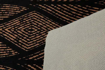 Adhita Matta 120x180 cm - Flerfärgad - Textil & mattor - Matta - Modern matta - Wiltonmatta