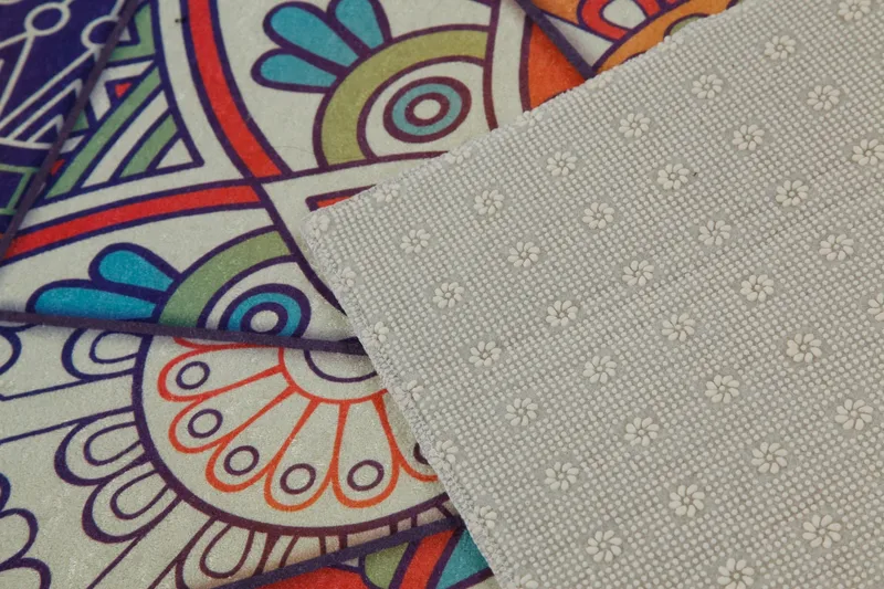 Aremana Matta 100x200 cm - Flerfärgad - Textil & mattor - Matta - Modern matta - Wiltonmatta