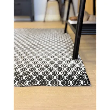 Plastmatta Hilma Link - 70x300 cm, Svart - Textil & mattor - Matta - Utomhusmatta - Plastmatta