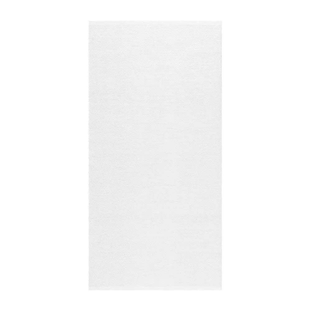 Plastmatta Hilma Plain - 150x220 cm, Vit