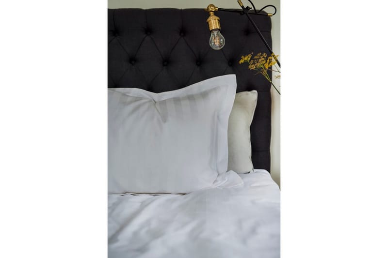 Örngott Satinrand 28 mm Vinge 50x60 cm Vit - Borganäs - Textil & mattor - Sängkläder