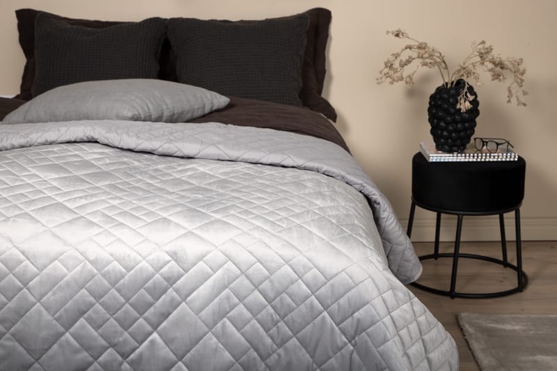 Överkast Ardrossan 260x260 cm - Ljusgrå - Sängkläder - Överkast - Överkast dubbelsäng