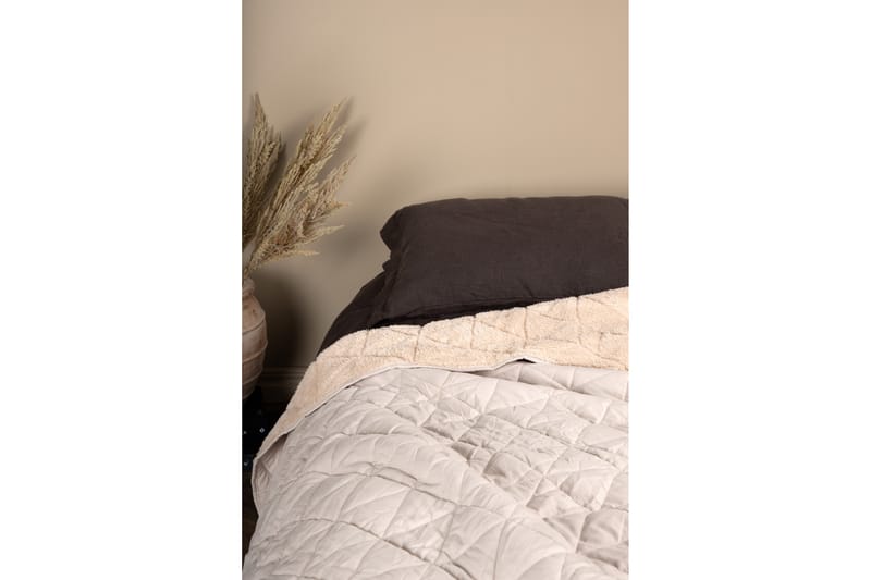 Överkast Clearbrooks 260x260 cm - Beige - Sängkläder - Överkast - Överkast dubbelsäng