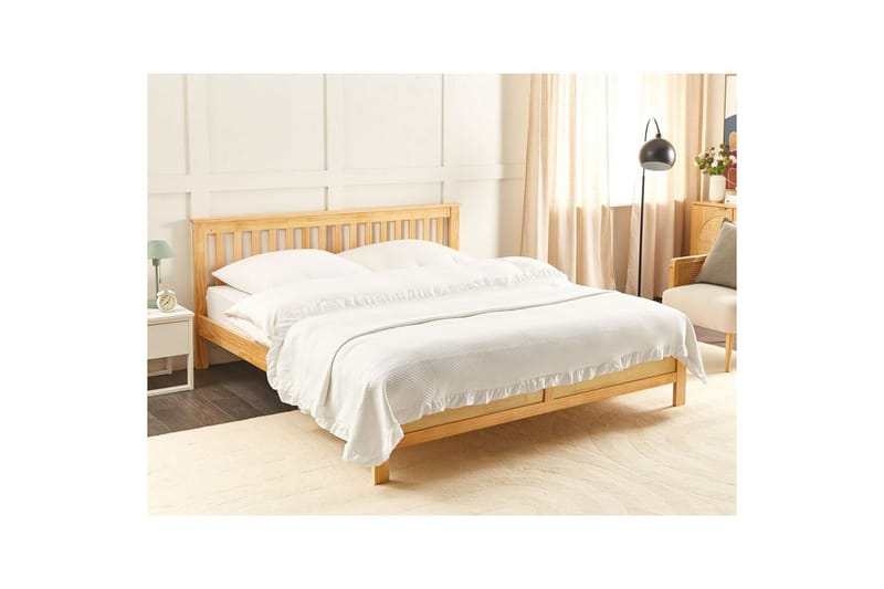 Sängöverkast Hatton Vit, 240x220 cm - Vit, 240x220 cm - Textil & mattor - Sängkläder - Överkast