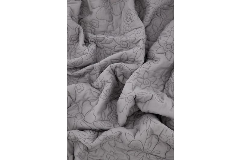 Överkast Wabash 260x260 cm - Ljusgrå - Sängkläder - Överkast - Överkast dubbelsäng