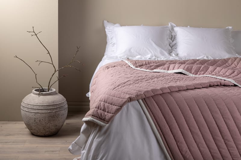 Juni Överkast 260x260 cm - Ljusrosa - Textil & mattor - Sängkläder