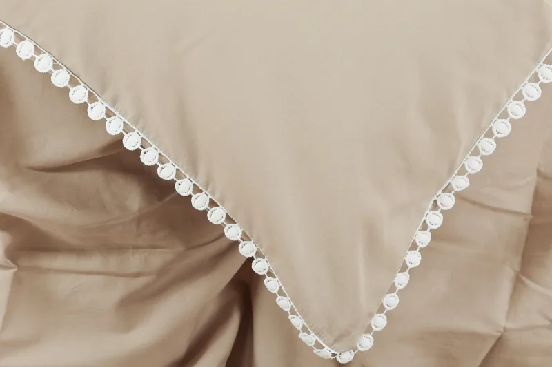 Livia Bäddset 2-Dels 150x200/50x60 cm - Beige/Vit - Textil & mattor - Sängkläder