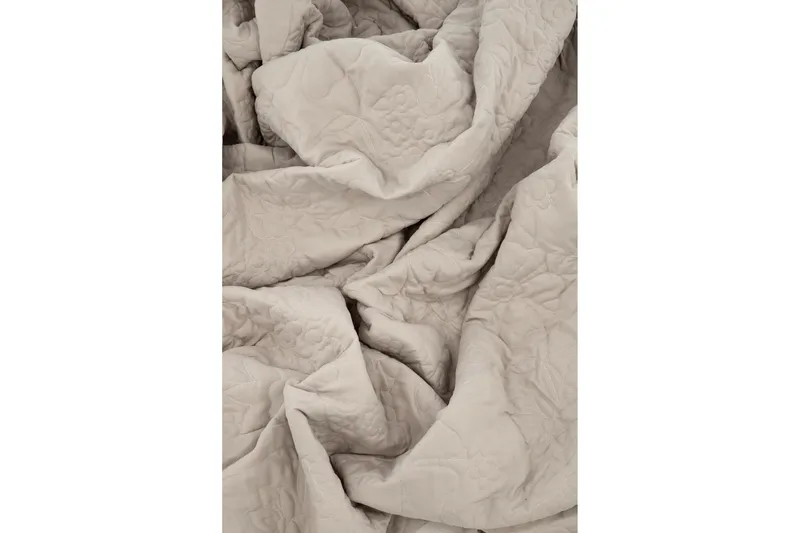 Niki Överkast 150x250 cm - Beige - Textil & mattor - Sängkläder