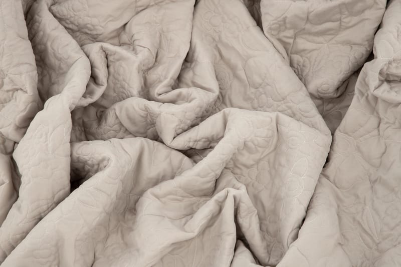 Niki Överkast 150x250 cm - Beige - Textil & mattor - Sängkläder