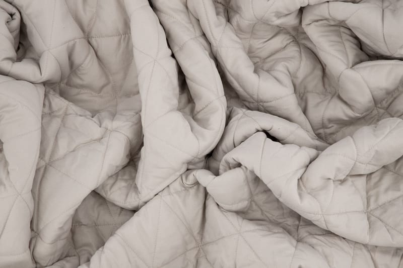 Nilla Överkast 150x250 cm - Beige - Textil & mattor - Sängkläder