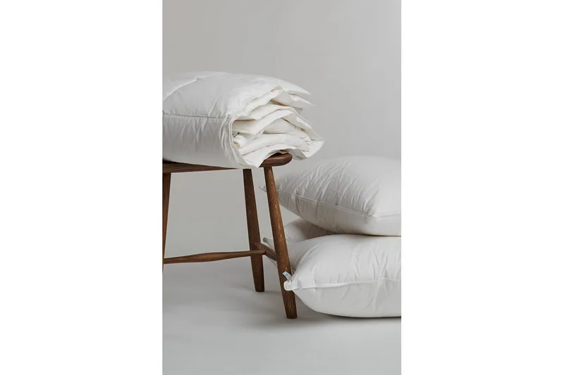 Täcke Duntäcke 150 x 210 cm - Medelvarmt 600 g - Textil & mattor - Sängkläder