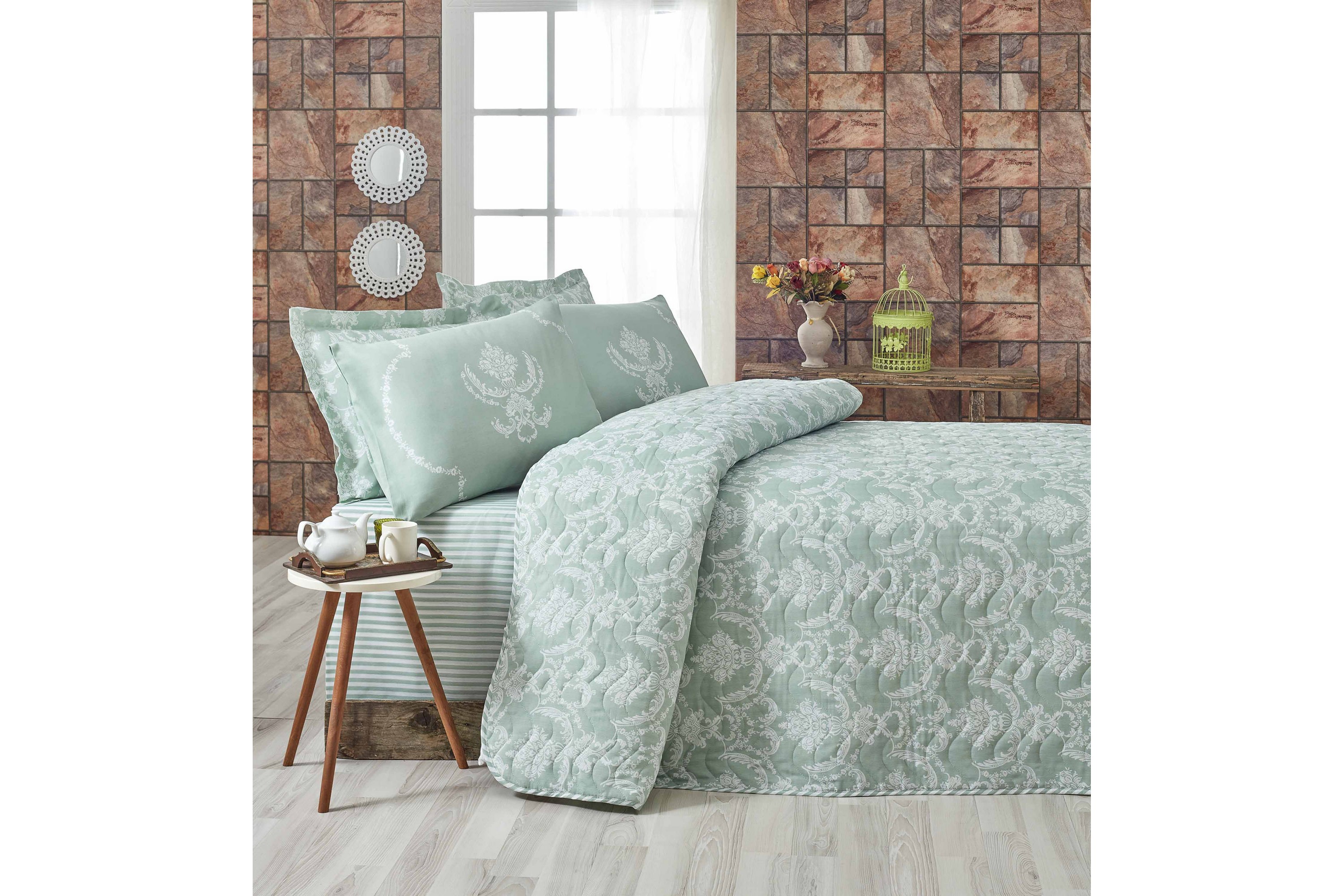 Överkast Eponj Home Enkelt 160x220-Kuddfodral Quiltat GrönVit